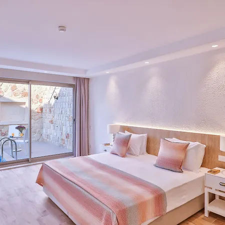 Hotel Hilaris *