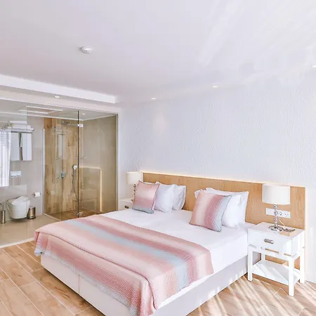 Hotell Hilaris *